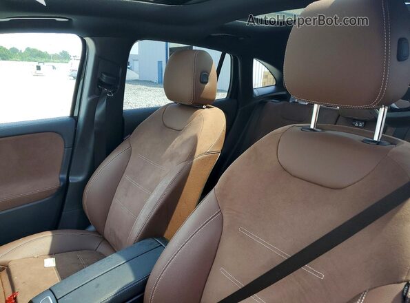 W1N4N4HB7SJ654869 2025 MERCEDES-BENZ GLA Black Vista de los asientos traseros