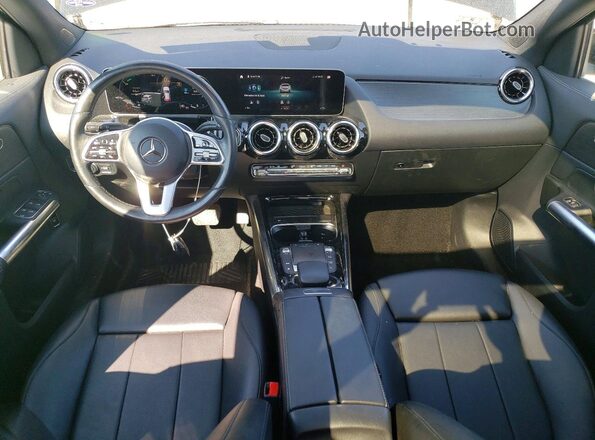 W1N4N4HB8MJ245315 2021 MERCEDES-BENZ GLA Black Widok deski rozdzielczej