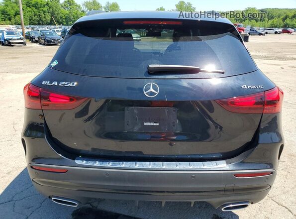 W1N4N4HBXSJ689227 2025 MERCEDES-BENZ GLA Black Հետևի տեսք