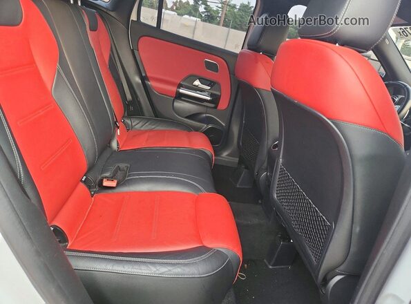 W1N4N5BBXMJ252202 2021 MERCEDES-BENZ GLA White Vista interior trasera