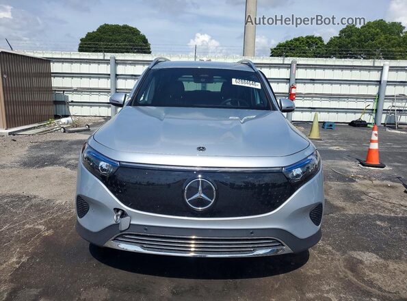 W1N9M0CB2RN098854 2024 MERCEDES-BENZ EQB Серебряный Вид спереди