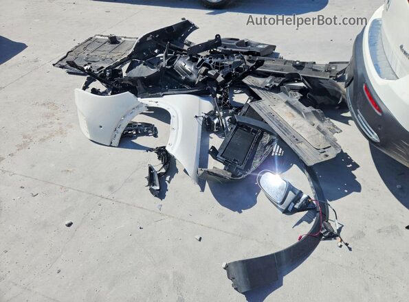 W1N9M0KB4PN070715 2023 MERCEDES-BENZ EQB White Вид наклейки з VIN-кодом