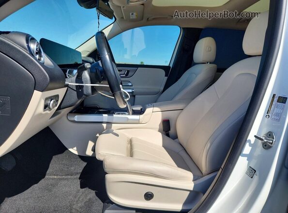 W1N9M0KB6PN012637 2023 MERCEDES-BENZ EQB Белый Вид салона спереди