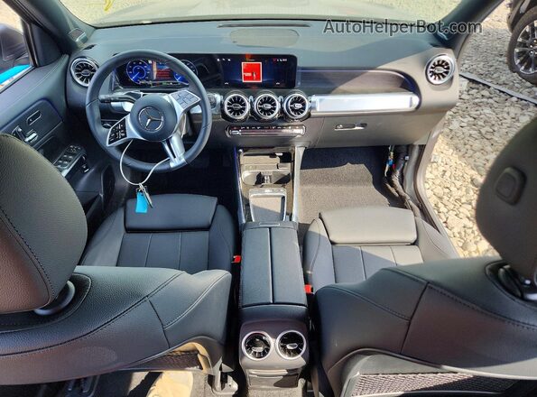 W1N9M0KBXSN149444 2025 MERCEDES-BENZ EQB Gray Vista del salpicadero