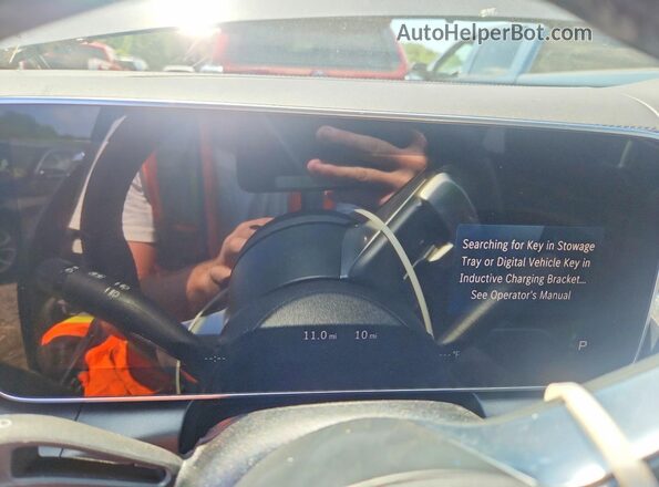 W1NKM4HB0TF503614 2026 MERCEDES-BENZ GLC-CLASS Gray Widok tylnych siedzeń