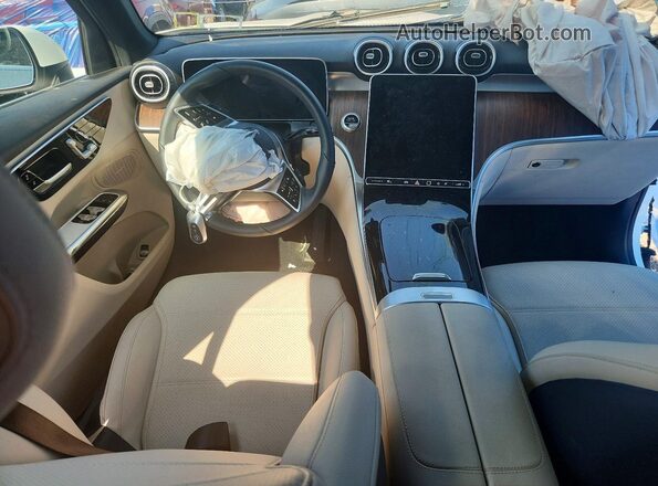 W1NKM4HB2TF555195 2026 MERCEDES-BENZ GLC-CLASS White Vista del salpicadero