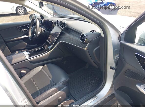 W1NKM4HB8RF068236 2024 MERCEDES-BENZ GLC 300 Silver წინა სალონის ხედი