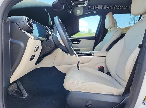 W1NKM4HB8RF110307 2024 MERCEDES-BENZ GLC-CLASS Белый Вид салона спереди