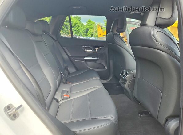 W1NKM4HB9SF253255 2025 MERCEDES-BENZ GLC-CLASS White Rear interior view
