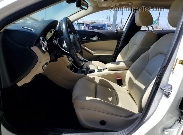 W1NTG4EB5LU029090 2020 MERCEDES-BENZ GLA White Front interior view