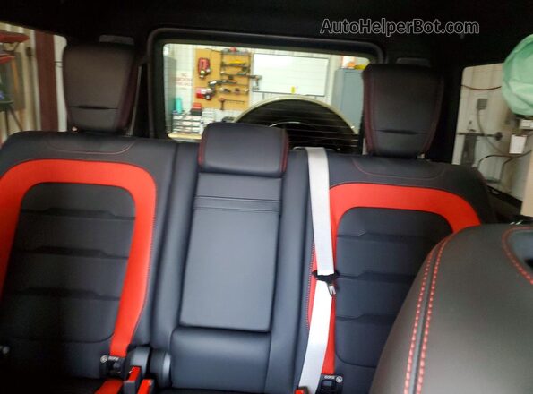W1NWH5AB0TX068075 2026 MERCEDES-BENZ G-CLASS Серебряный Вид задних сидений