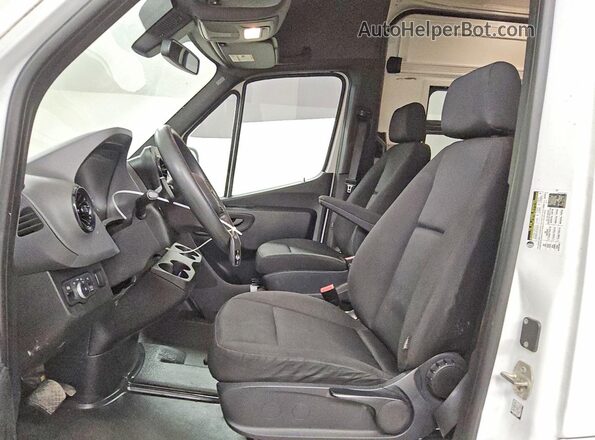 W1W4ECHY7LT036838 2020 MERCEDES-BENZ SPRINTER White Вид салону спереду