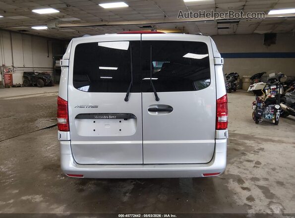 W1WV0FEY8M3943883 2021 MERCEDES-BENZ METRIS Silver 
