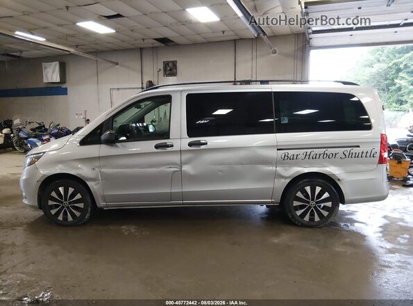W1WV0FEY8M3943883 2021 MERCEDES-BENZ METRIS Silver Панорамний вид салону 360°