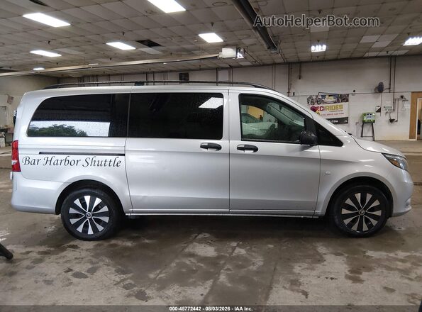 W1WV0FEY8M3943883 2021 MERCEDES-BENZ METRIS Silver Вид задньої частини салону