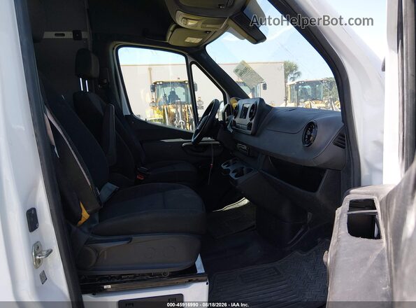 W1Y5NCHY7RT186842 2024 MERCEDES-BENZ SPRINTER White წინა სალონის ხედი
