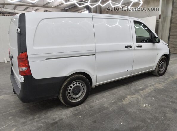 W1YV0BEY5N4149581 2022 MERCEDES-BENZ METRIS Black 