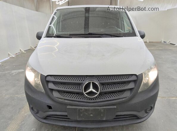 W1YV0BEY5N4149581 2022 MERCEDES-BENZ METRIS Black Դիմացի տեսք