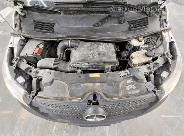 W1YV0BEY5N4149581 2022 MERCEDES-BENZ METRIS Black Շարժիչի բաժամունքի տեսք