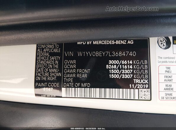 W1YV0BEY7L3684740 2020 MERCEDES-BENZ METRIS White Vista del compartimento del motor