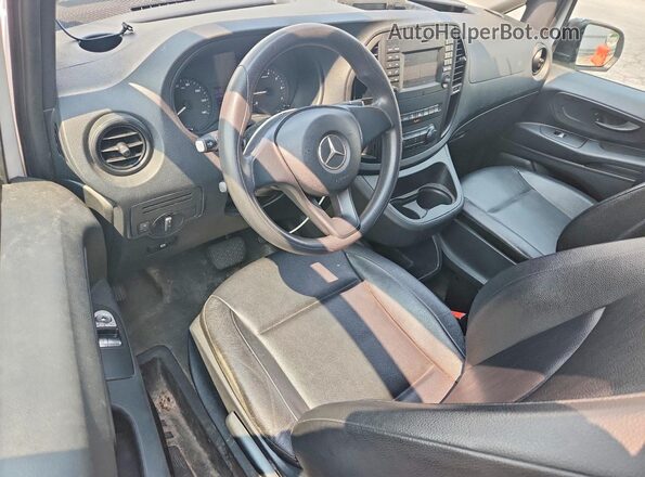 W1YV0CEY4L3728974 2020 MERCEDES-BENZ METRIS White Вид панелі приладів