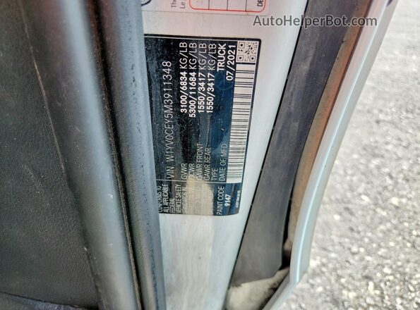 W1YV0CEY5M3911348 2021 MERCEDES-BENZ METRIS Белый Вид наклейки с VIN-кодом