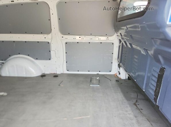 W1YV0CEYXN3961812 2022 MERCEDES-BENZ METRIS White უკანა სალონის ხედი