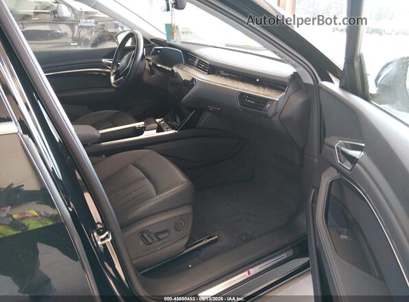 WA12AAGE8MB030364 2021 AUDI E-TRON Black წინა სალონის ხედი