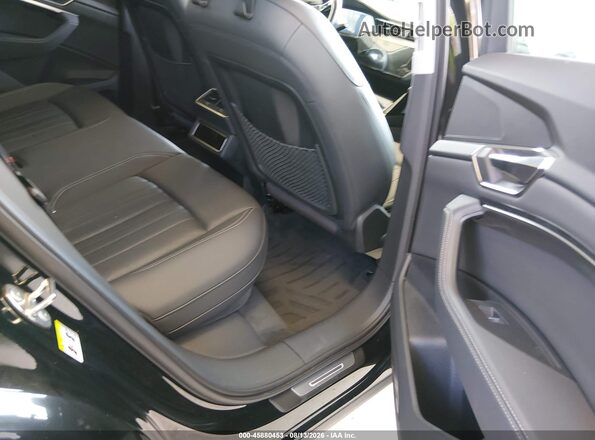 WA12AAGE8MB030364 2021 AUDI E-TRON Black VIN კოდის სტიკერის ხედი