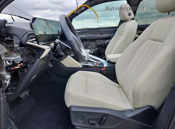 WA12AAGU0S2118670 2025 AUDI Q5 Charcoal Widok wnętrza z przodu