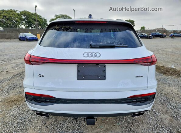 WA12AAGU1S2080835 2025 AUDI Q5 White Widok z tyłu