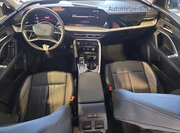 WA12AAGU8S2030708 2025 AUDI Q5 Black Widok deski rozdzielczej