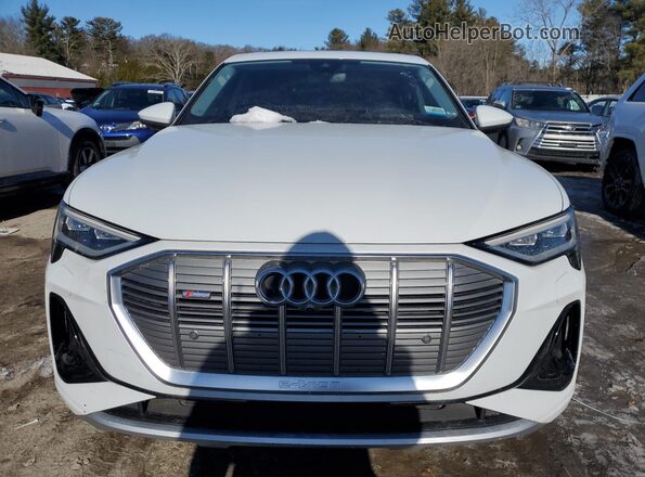 WA13AAGE3NB025787 2022 AUDI E-TRON White 
