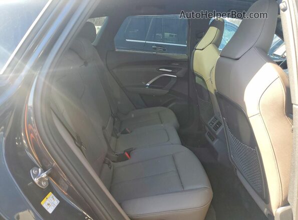 WA13AAGU2S2064244 2025 AUDI Q5 Black უკანა სალონის ხედი