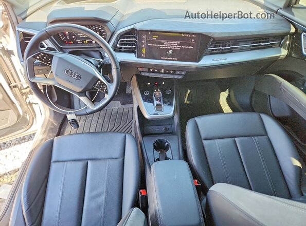 WA142BFZ9PP027450 2023 AUDI Q4 Gray Dashboard view