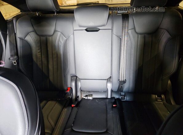 WA14AAFY4R2015789 2024 AUDI Q5 Black Հետևի նստատեղերի տեսք