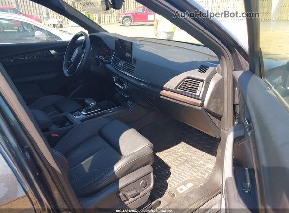 WA15AAFY0P2149863 2023 AUDI Q5 Gray Front interior view