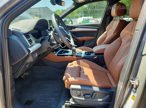 WA15AAFY3R2030160 2024 AUDI Q5 Gray Vista interior delantera