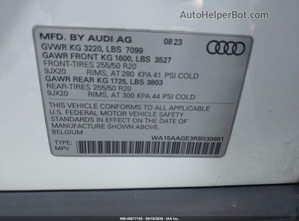WA15AAGE3RB030681 2024 AUDI Q8 E-TRON White ძრავის განყოფილების ხედი