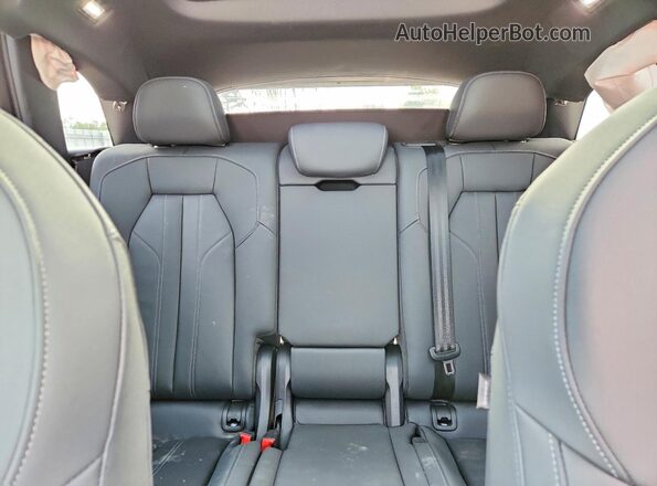 WA16AAGU4S2045594 2025 AUDI Q5 White Rear seats view