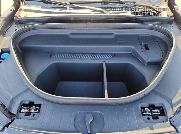 WA172BGF3SA034990 2025 AUDI OTHER Угольный Вид задней части салона