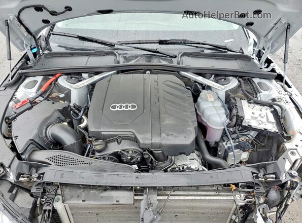 WA18AAF41PA038643 2023 AUDI A4 Silver Vista interior trasera