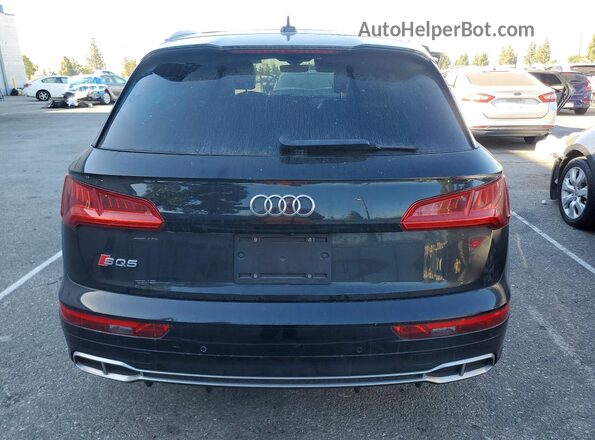 WA1A4AFY0J2001211 2018 AUDI SQ5 Black Widok z tyłu