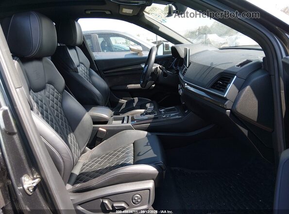 WA1A4AFY1J2122071 2018 AUDI SQ5 Gray Вид салону спереду