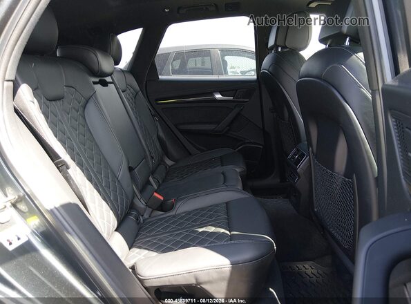 WA1A4AFY1J2122071 2018 AUDI SQ5 Gray Вид наклейки з VIN-кодом
