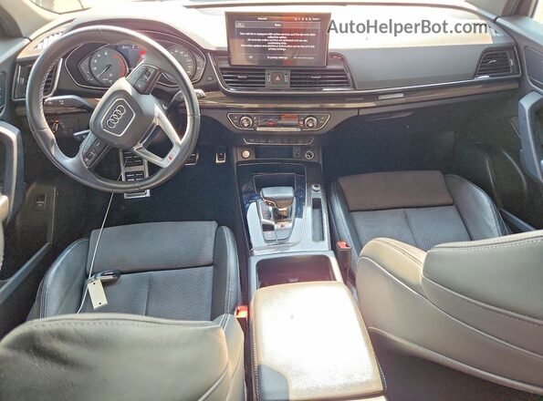 WA1A4AFY1N2034126 2022 AUDI SQ5 Gray Dashboard view