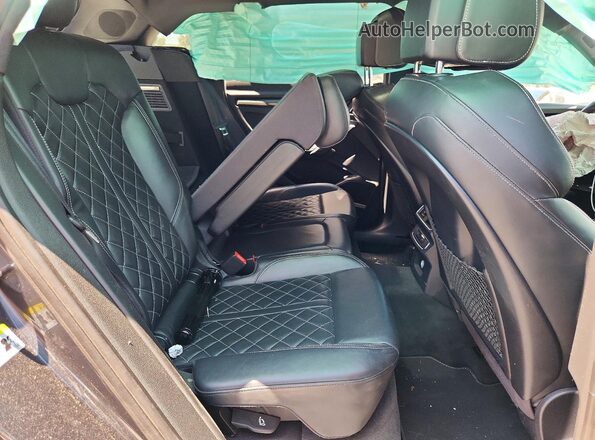 WA1A4AFYXJ2009767 2018 AUDI SQ5 Gray Вид задньої частини салону