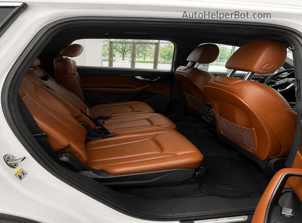 WA1AAAF70HD034949 2017 AUDI Q7 White 