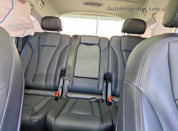 WA1AAAF70KD028575 2019 AUDI Q7 Black Vista de los asientos traseros