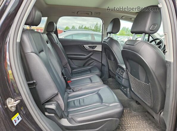 WA1AAAF72KD016489 2019 AUDI Q7 Black Widok wnętrza z tyłu